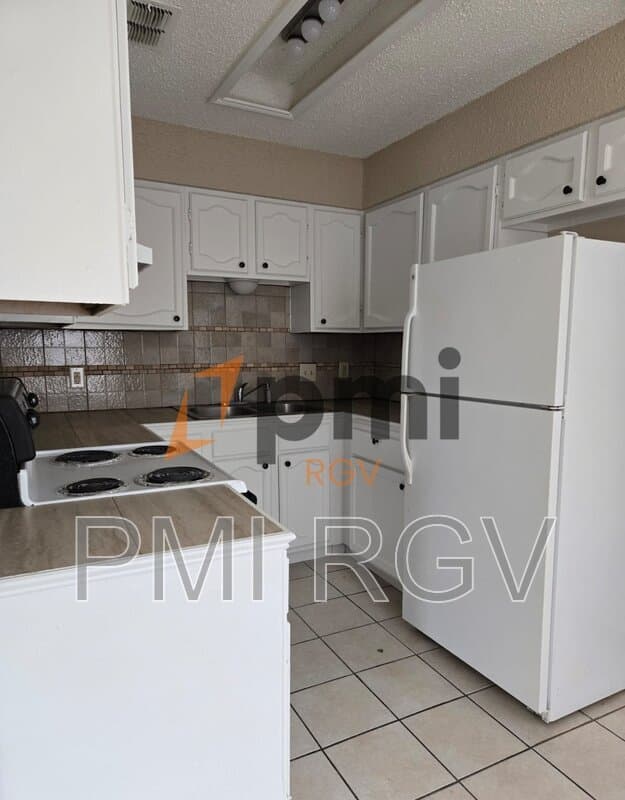 McAllen Condo: 2912 N 29th Ln