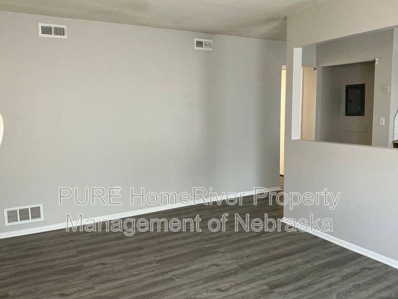Omaha Condo: 4422 S 25th Street