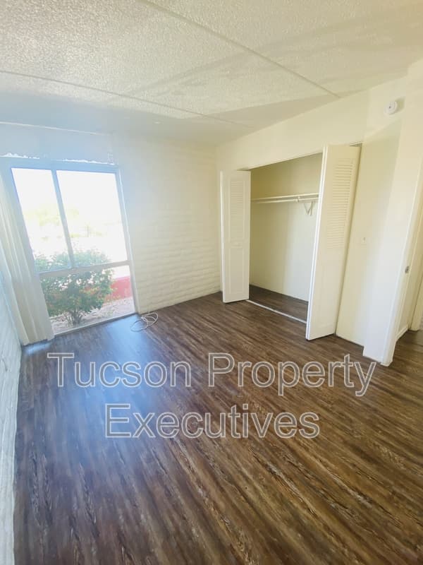 Tucson Condo: 20 North Leonora Avenue - 103