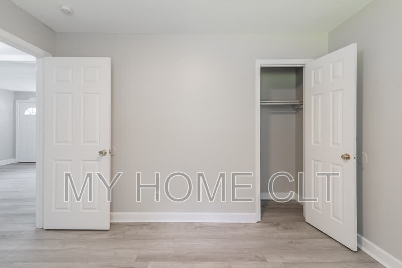 Charlotte Condo: 2517 Hemphill Street - 2