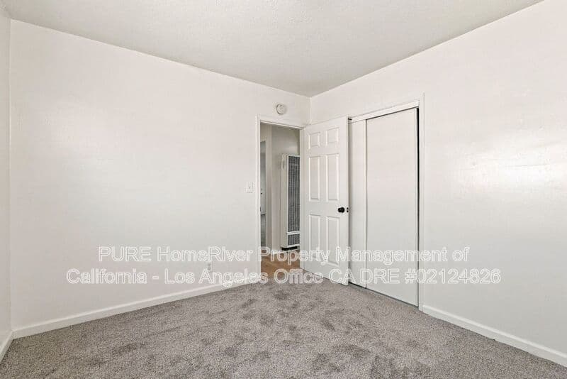 Gardena House: 1433 W 145th Street