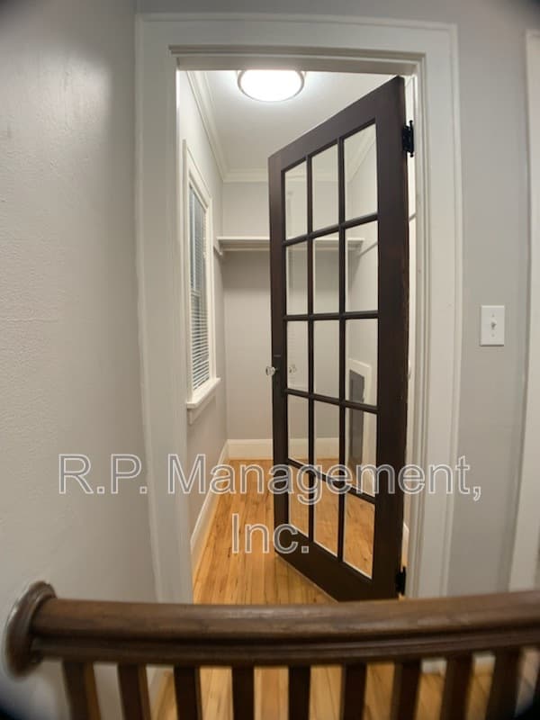 Saint Paul Condo: 1150 Central Ave W