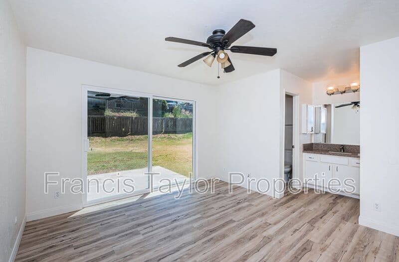San Marcos House: 1445 Glen Avon Drive