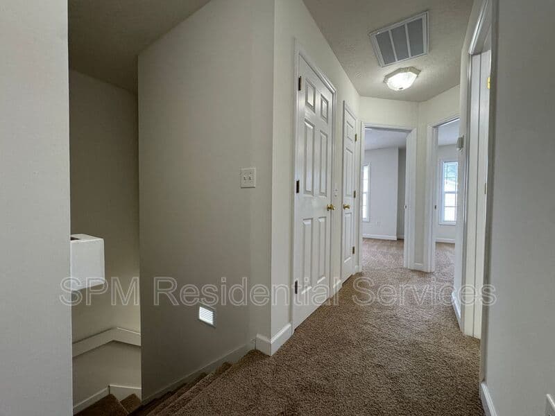 Wilmington House: 6028 Larson Place