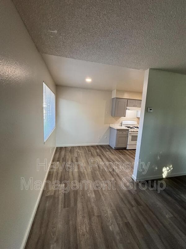 Modesto Condo: 816 Clementa Way