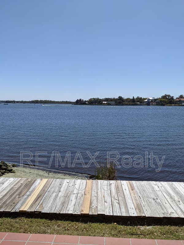 Crystal River House: 389 Northwest 14th Place - 1