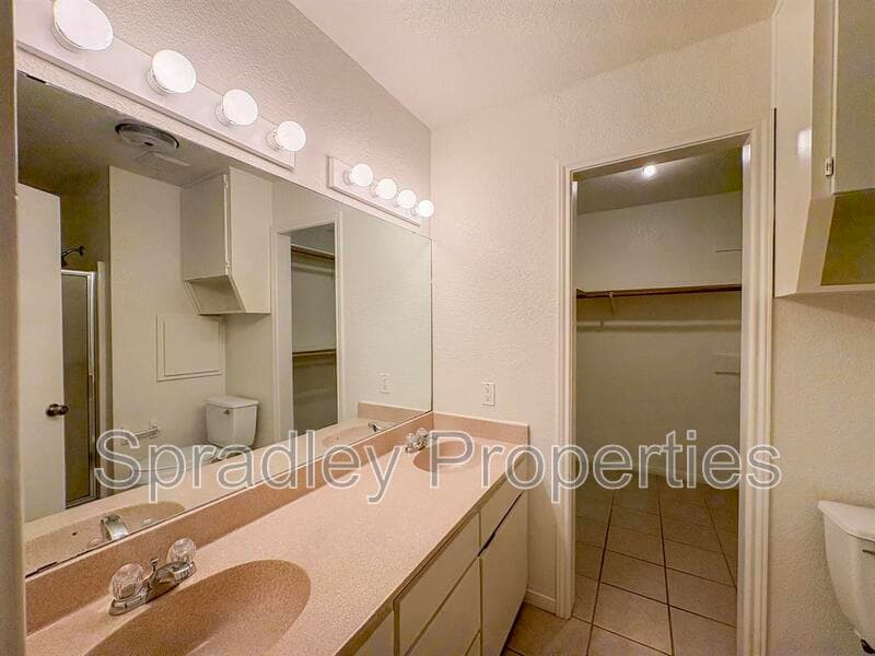 Belton Condo: 406C N Lp 121