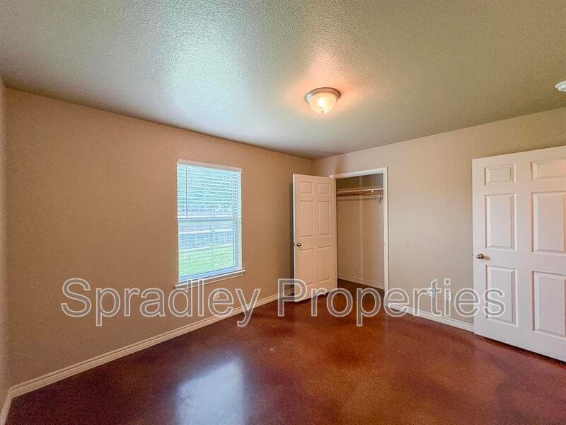 Belton Condo: 749 Laila Ln
