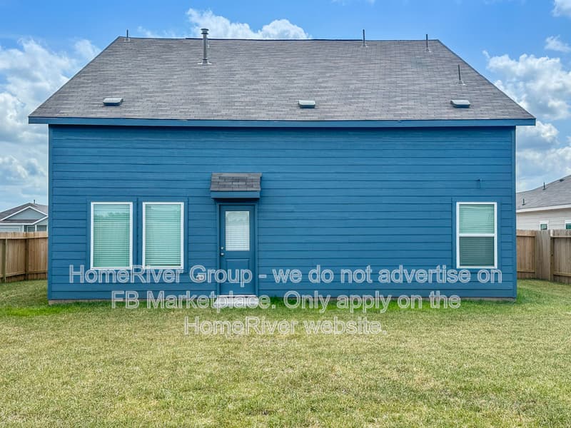 Waller House: 317 Kim Ln