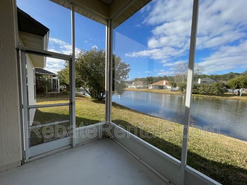 Jacksonville House: 5009 Grand Lakes Drive