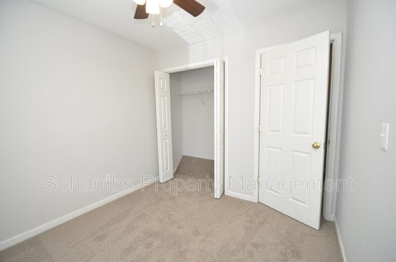 Raleigh House: 10945 Pendragon Pl