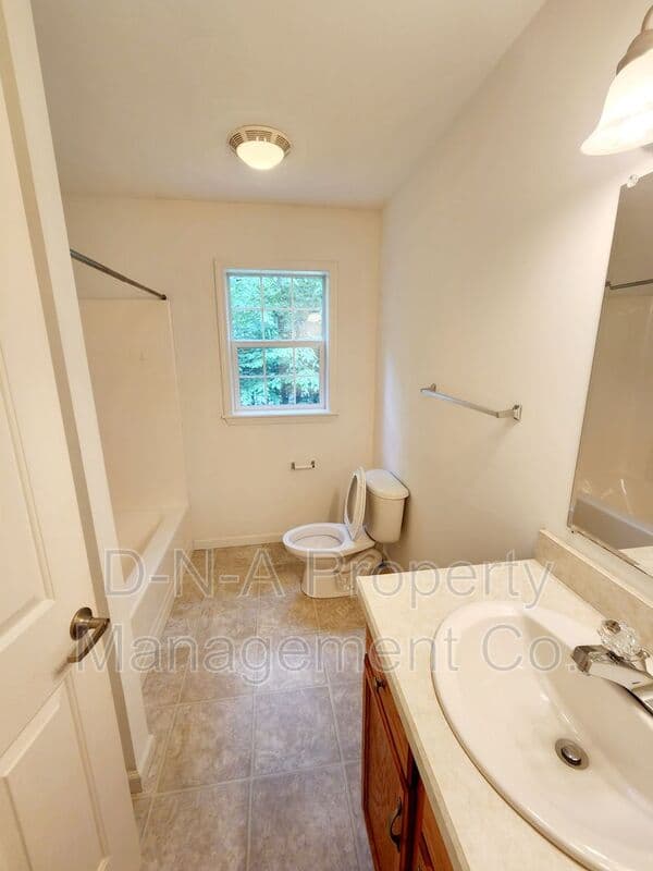Tobyhanna House: 9421 Juniper Dr (J007)