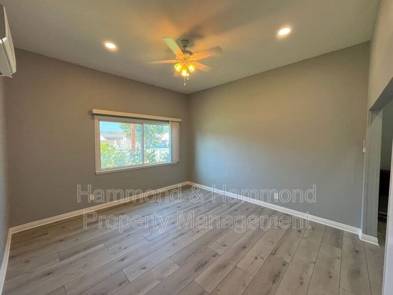 Woodland Hills House: 23242 Victory Blvd.