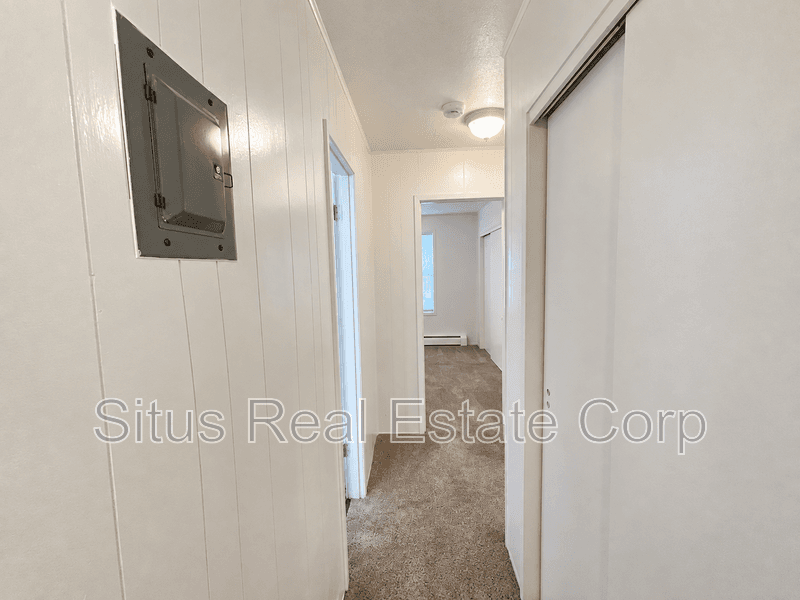 Lakewood House: 1320 Zephyr St.