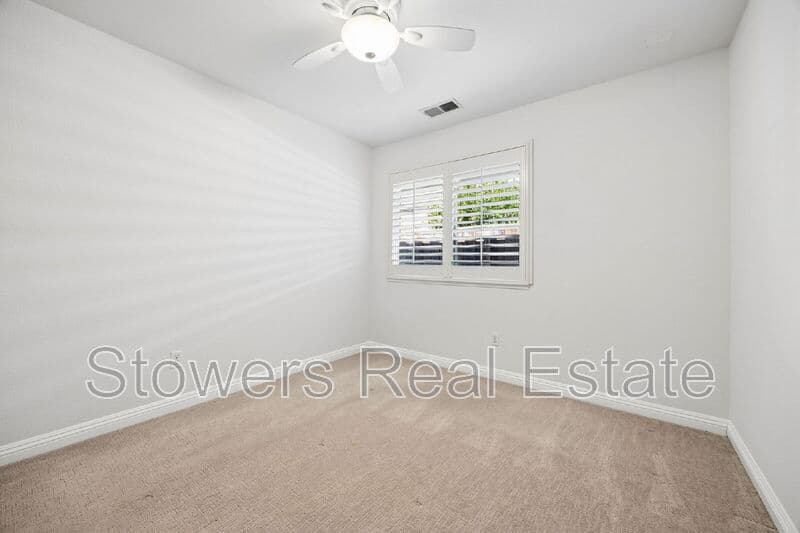 Pleasant Hill House: 26 Driftwood Court