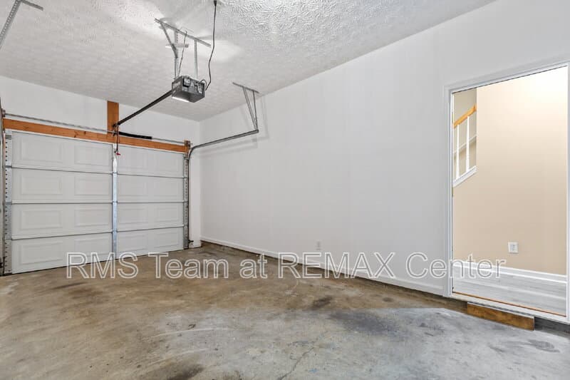 Flowery Branch Townhome: 4932 Vireo Dr
