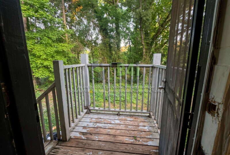 Griffin House: 1313 Ridgeview Drive