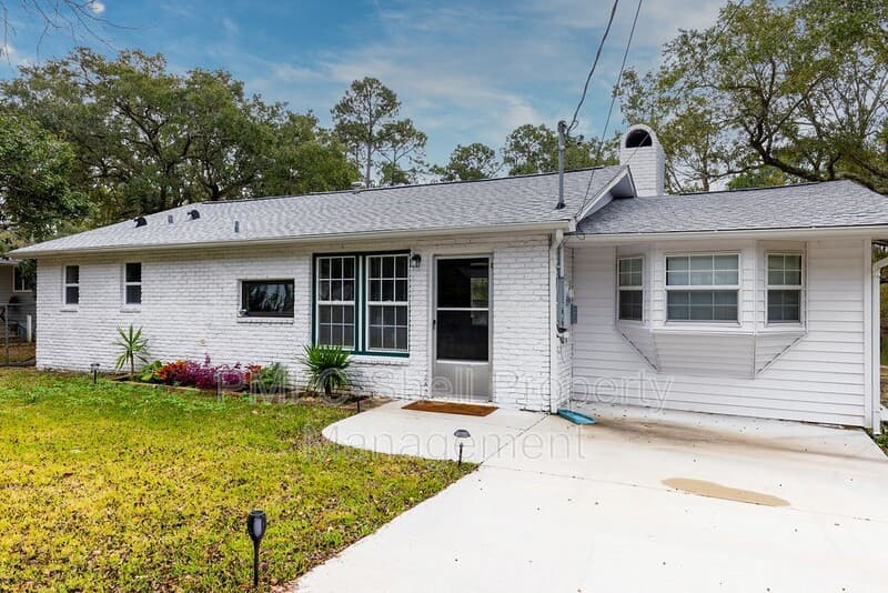 Milton House: 5724 Trout Bayou Cir