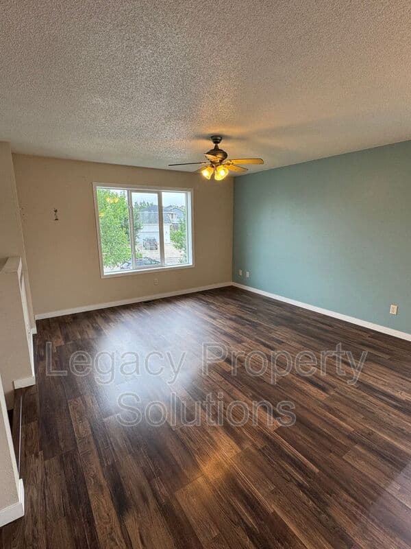 Mandan House: 3721 48th Street NW