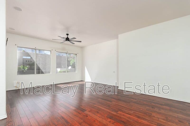 Chandler House: 3820 S Barberry Pl