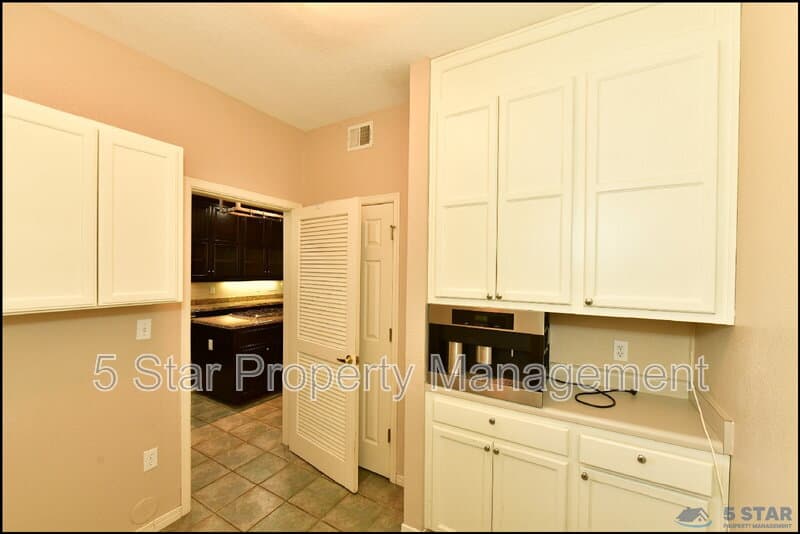 El Paso House: 6598 Eagle Ridge Dr !!