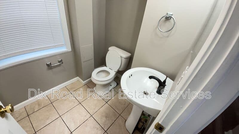 Hamilton House: 1408 Western Avenue
