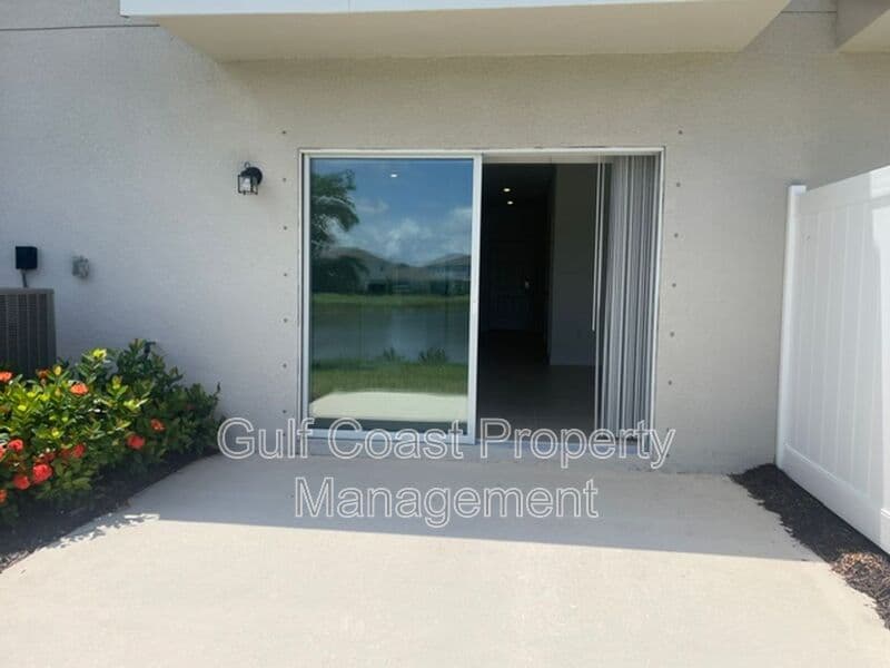 Nokomis House: 5730 Archipelago Street