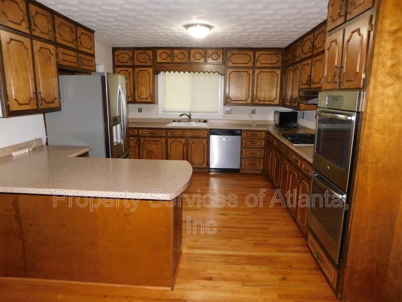 Marietta House: 626 Indian Hills Pkwy