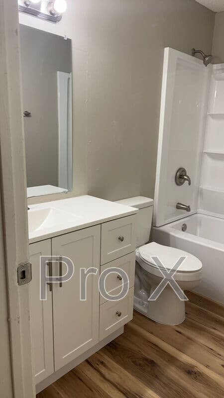 Fayetteville House: 514 N Betty Jo Drive