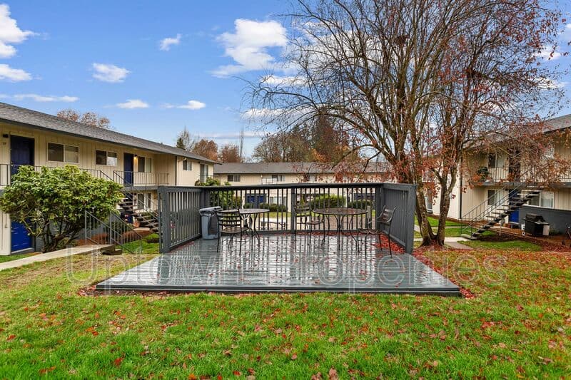 Portland House: 13000 NW Cornell Road