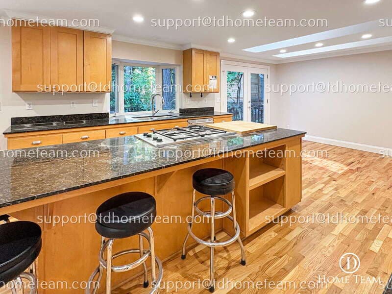 Bellevue House: 12903 NE 28th St