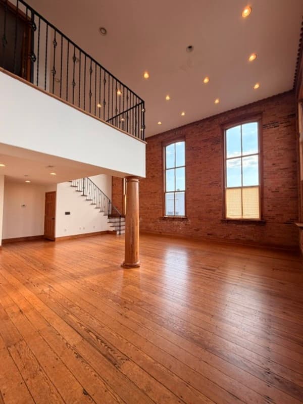Prosperity Condo: 106 Grace Street - 1