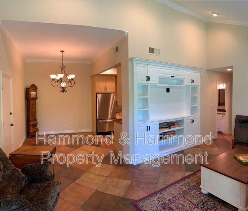 West Hills House: 22741 Bassett St.