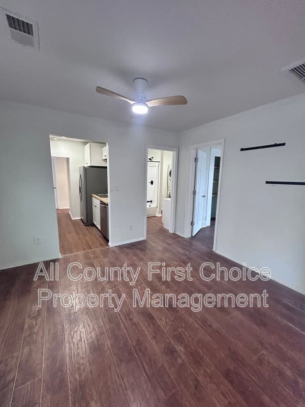 St. Petersburg House: 3928 1st Ave N