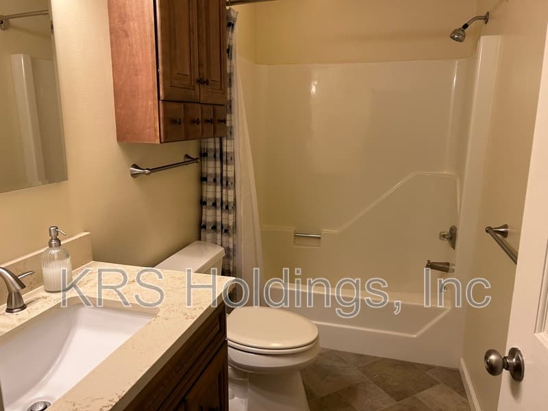 McGaheysville House: 2030 Hawksbill Rd