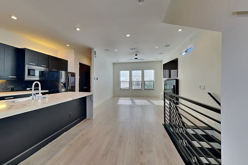 Dallas Townhome: 2000 Park Ave
