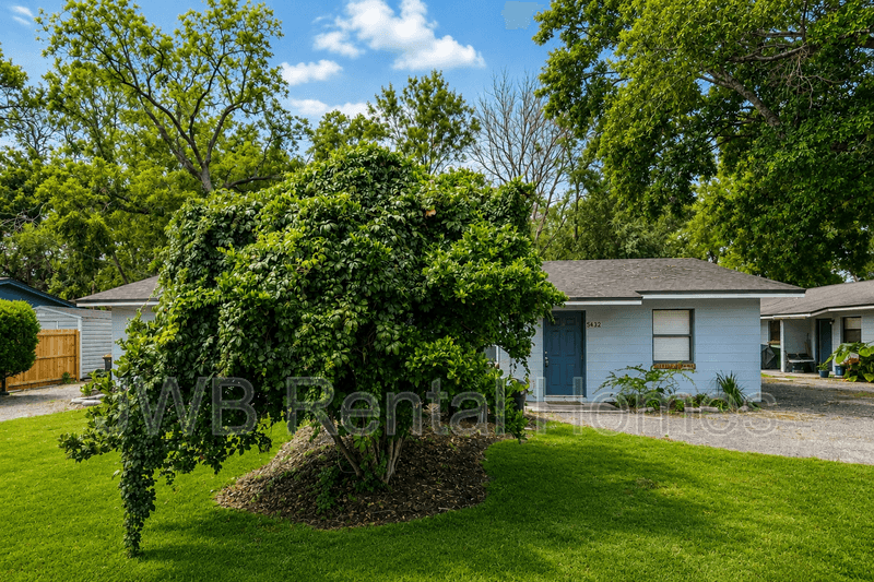 Jacksonville Condo: 5432 Alpha Ave