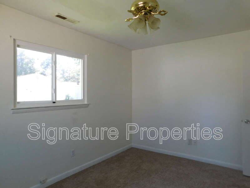 Virginia Beach House: 3825 Annie Ln