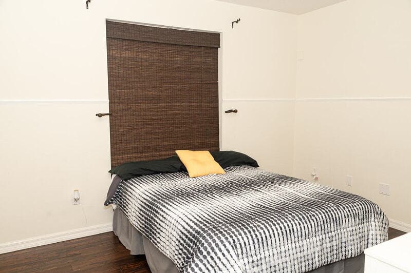 Orlando House: 2648 University Acres Drive