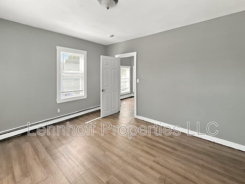 Lowell Condo: 142 Jewett Street - 3