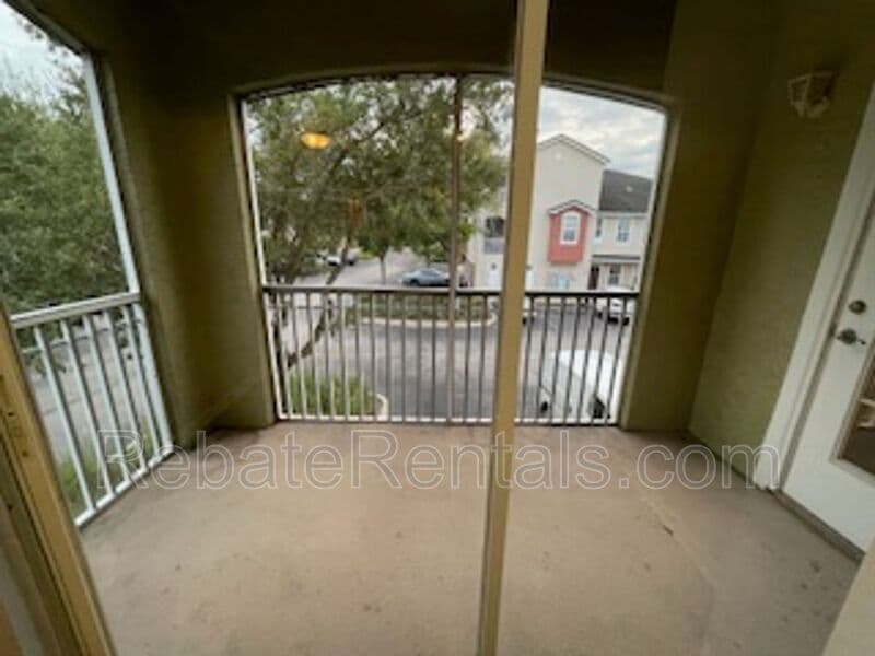 Jacksonville Condo: 10075 Gate Parkway