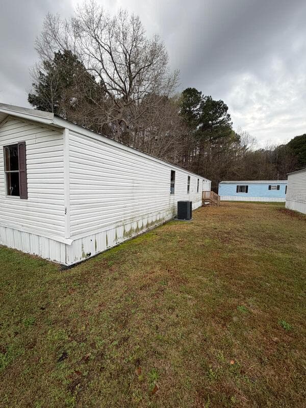 Fayetteville House: 2241 Cattail Cir