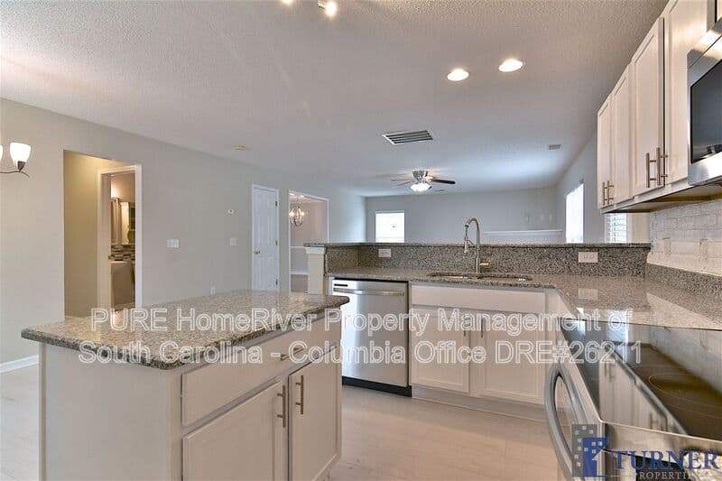 Chapin House: 125 Baltic Ct