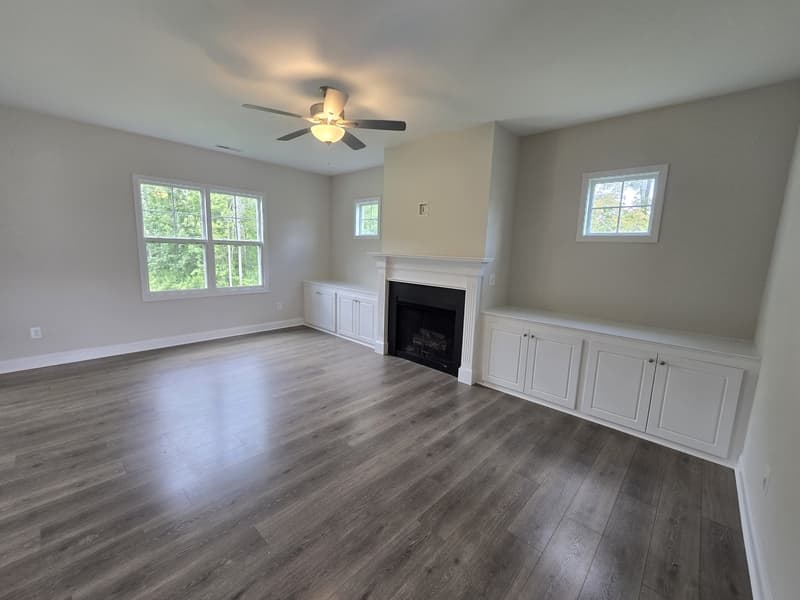Smithfield House: 463 Jackson Pond Drive