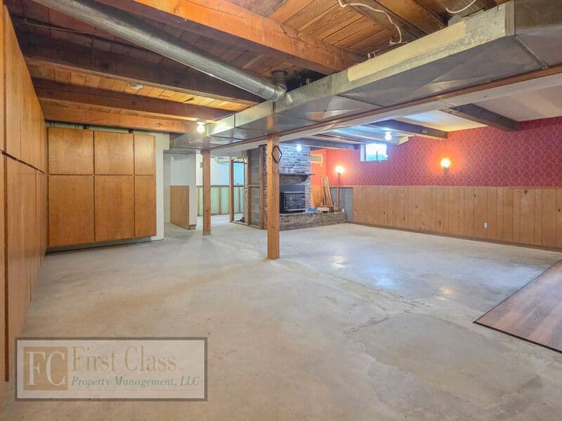 PORTLAND House: 13900 NW SPRINGVILLE RD