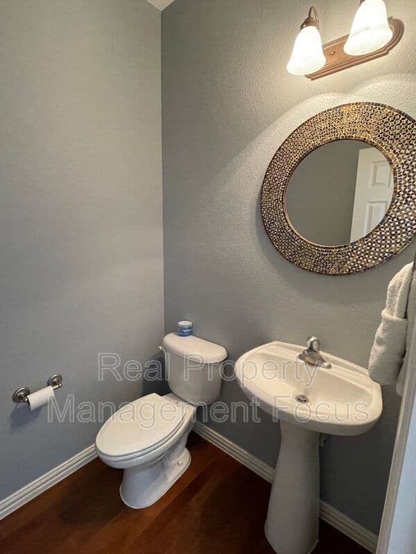Plano House: 4645 Penelope Ln