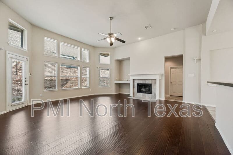 Frisco House: 5544 Hidden Creek Ln