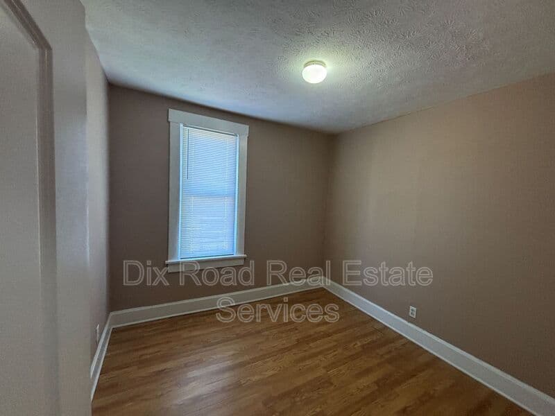 Middletown House: 704 Baltimore St
