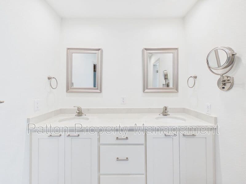 Amarillo House: 6810 Montague