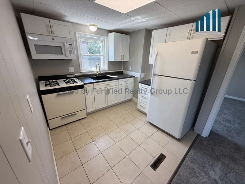 Fall River Condo: 85 Massasoit St